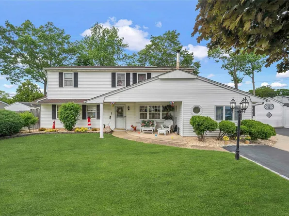 51 Clymer Street, Port Jefferson Station, NY 11776