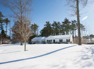 34 Woodlawn St, Middleboro, MA 02346