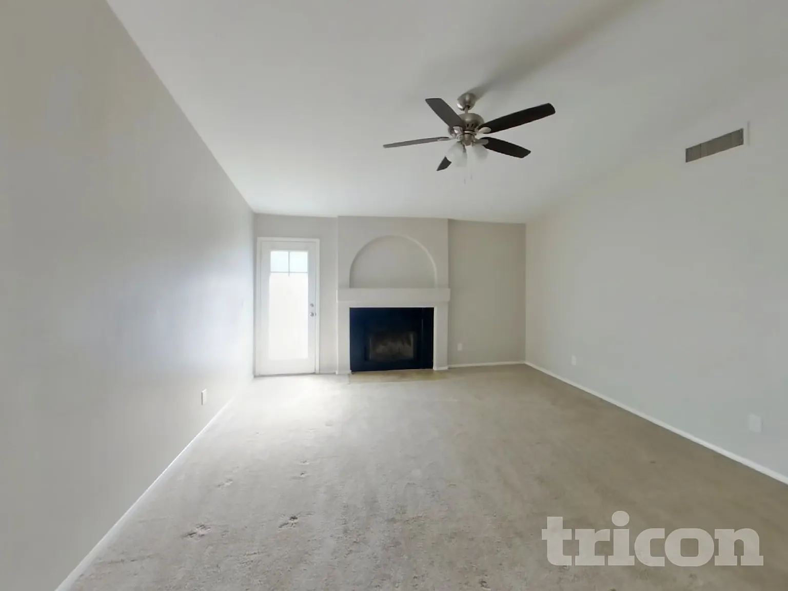 4432 N 86th Drive Phoenix AZ — Photo 2