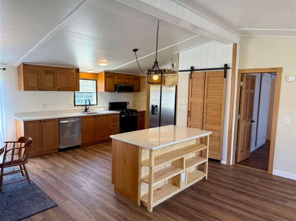 13620 Clark Rd, Charlevoix, MI 49720