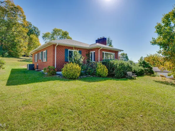 709 Truxton Dr, Kingsport, TN 37660