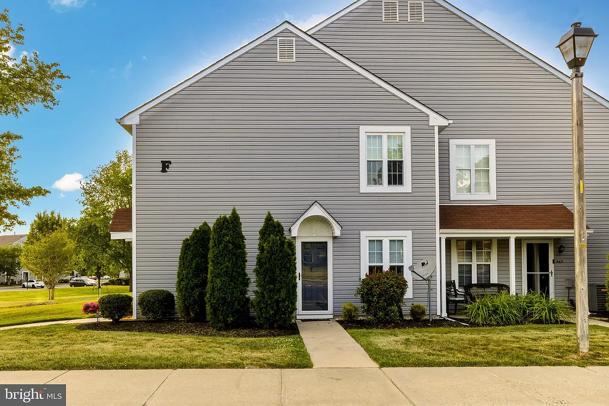 Building Photo - 441 Paddock Ct