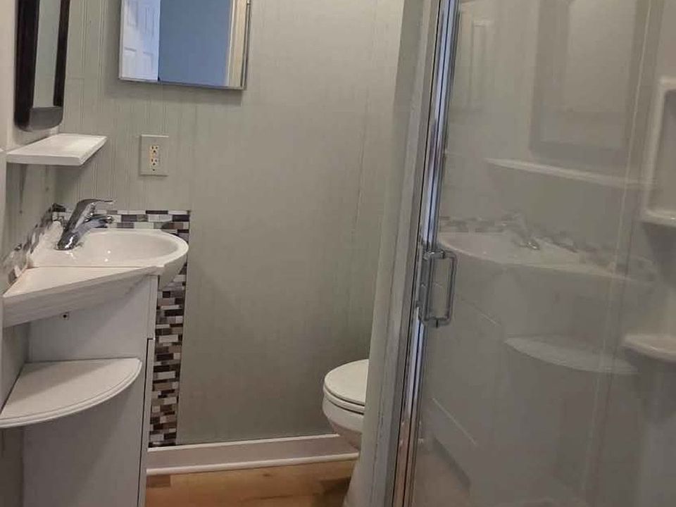 1st image of 211 W Simpson St #211