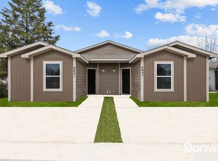 405 County Line Rd #A, Mabank, TX 75147