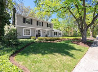 229 Clifton Rd, Bloomfield Hills, MI 48301