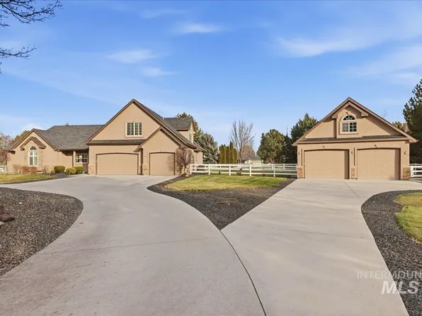 570 N Cove Colony Way, Eagle, ID 83616