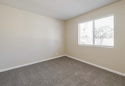 4th image of 629 Bismark Ave #950-2007