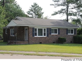 1600 Seabrook Rd, Fayetteville, NC 28301