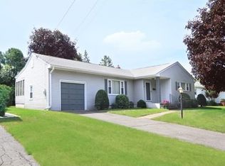 43 Thornwood St, Chicopee, MA 01020
