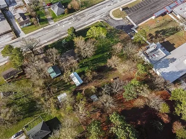 214 McClure Ave, Lowell, AR 72745