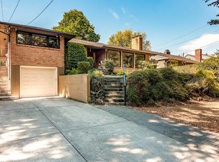 2511 Lake Washington Blvd E, Seattle, WA 98112