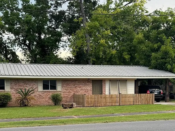 113 Maple Dr, Lafayette, LA 70506