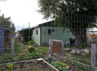 903 S College St, Joseph, OR 97846