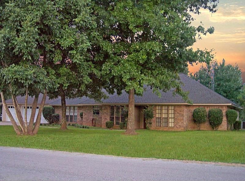 1st image of 14974 Faircroft Dr
