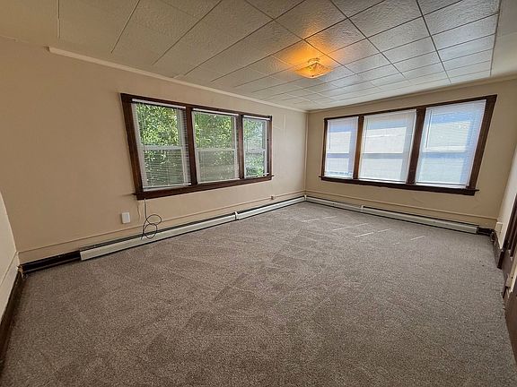 2nd image of 842 S Durbin St #30