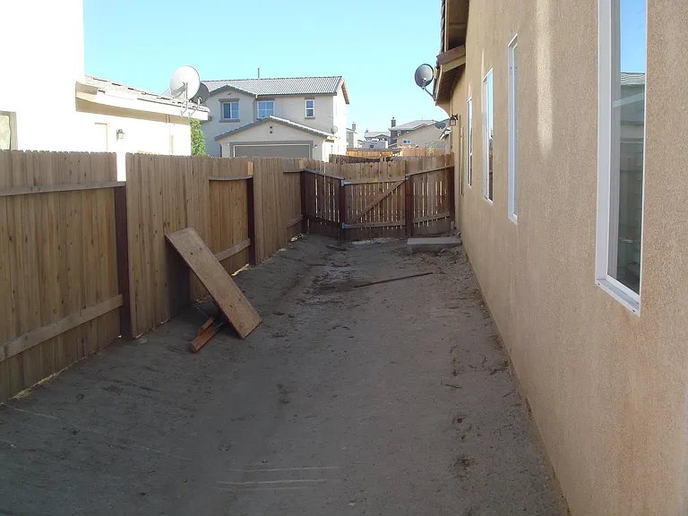 Inyo Ct — Photo 39