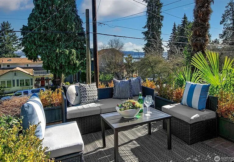 707 Lake Washington Blvd S — Photo 4