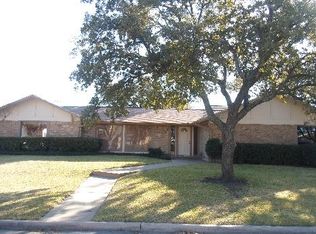 2104 Windy Dr, Garland, TX 75044