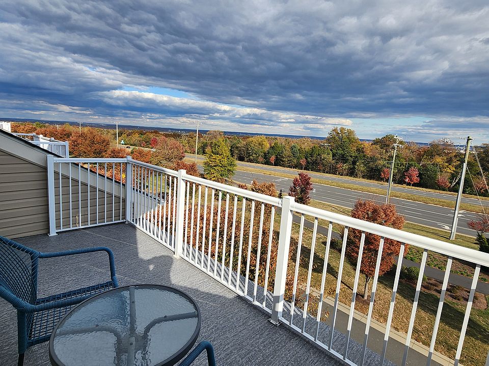 Patio level 4. Panoramic view