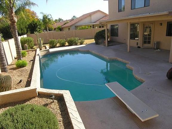 2nd image of 1510 W Antiqua Dr