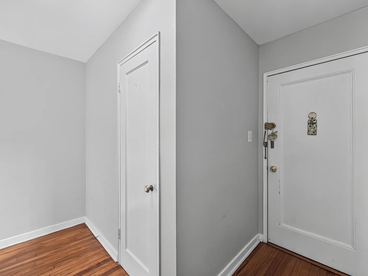 1 bed, 733 sqft, $1,730 — Photo 4