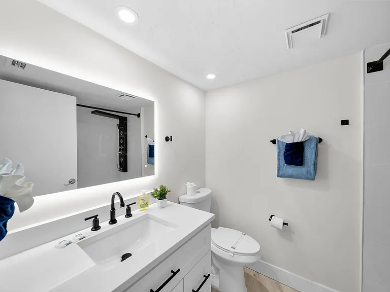 2723 SW 5th Ave — Photo 11