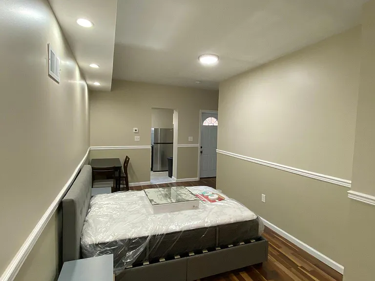 222 S Quince St #1F — Photo 1