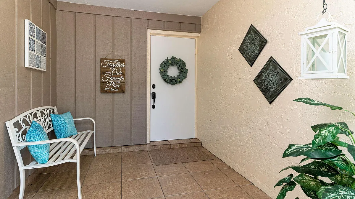 Building Photo - 4645 Lakewood Blvd