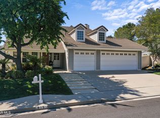 915 Meadowcrest St, Thousand Oaks, CA 91320