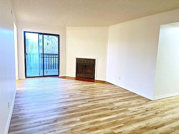 4th image of 9588 Woodland Hills Dr