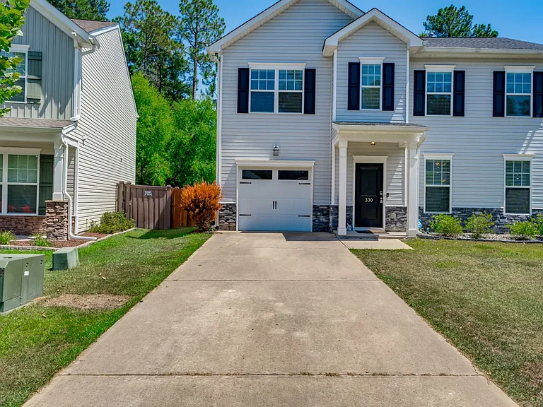 330 Gracemount Ln — Photo 3