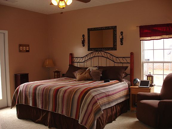 5th image of 1308 Kingston Oaks