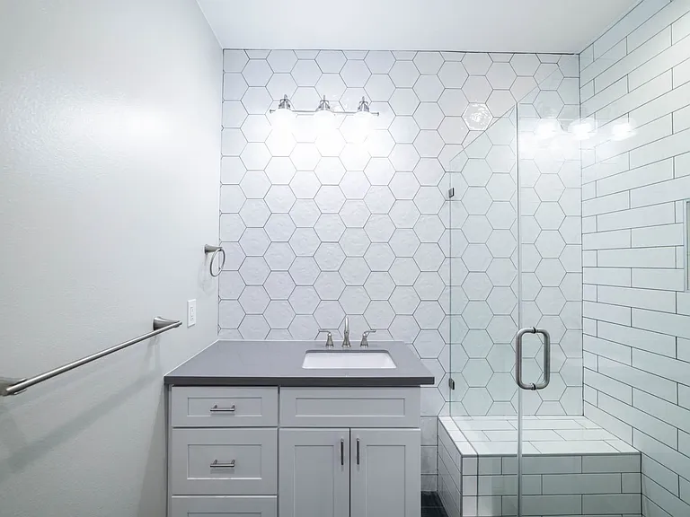 1610 E Ocean Blvd — Photo 20
