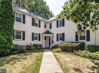 1319 S Walter Reed Dr #19104, Arlington, VA 22204