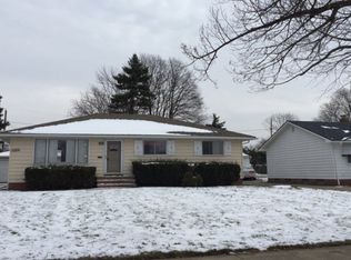 5933 Marra Dr, Bedford Heights, OH