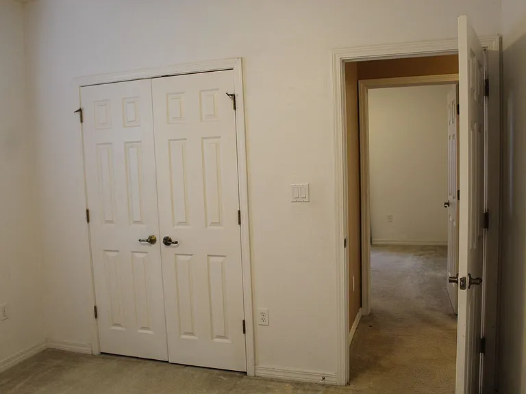 4205 Auburndale Dr — Photo 8