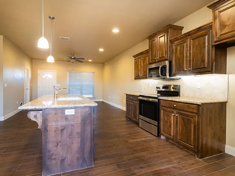 9635 Mossberg St — Photo 10