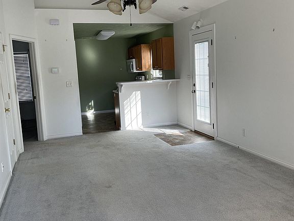 3rd image of 959 Millcreek Dr