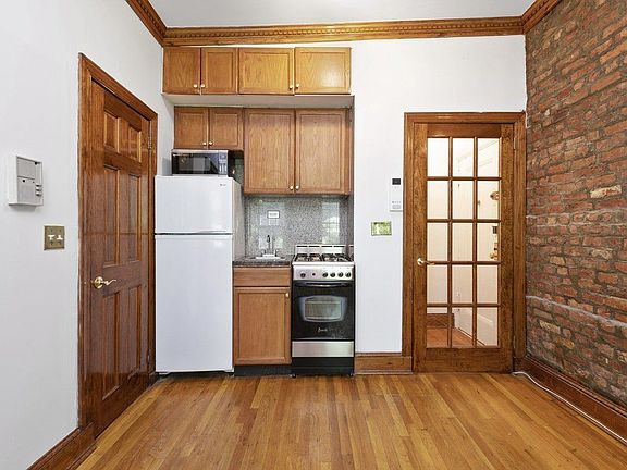 4th image of 398 Bleecker St #1H