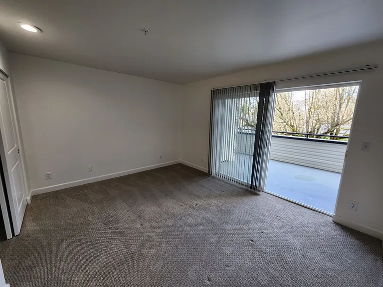 Issaquah Valley Place — Photo 11