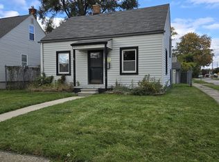 8139 Kaltz St, Center Line, MI 48015