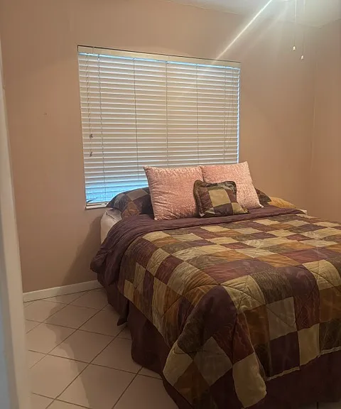 300 SW 55th Ave — Photo 23
