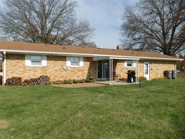 2335 Brewer Dr, Indianapolis, IN 46227