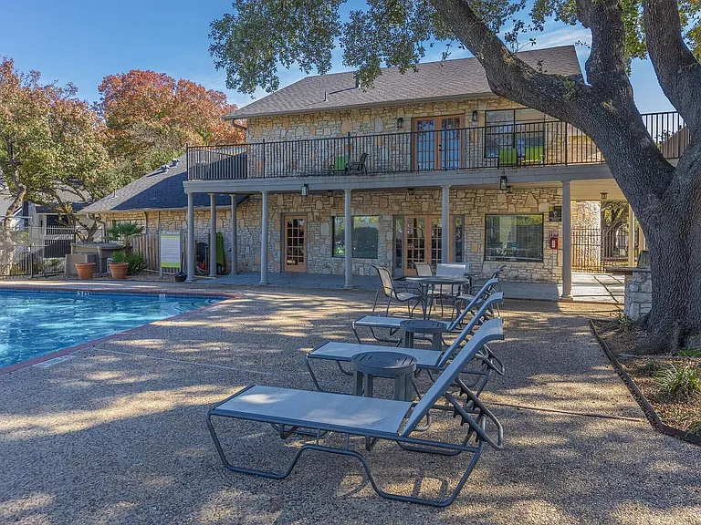 Experience the perfect blend of comfort and style at Distinction Apartment Homes. Enjoy our beautiful outdoor pool area and spacious living designs tailored for your lifestyle. Schedule a tour today and find your new home!