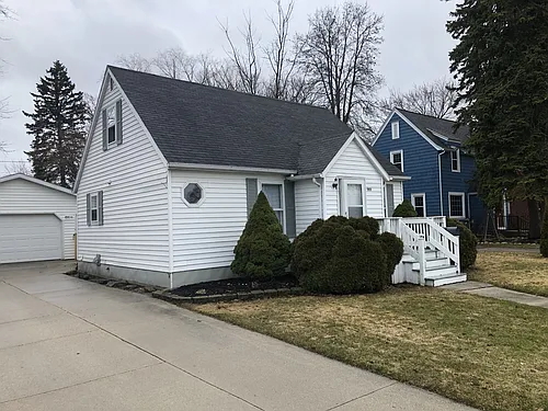 909 North Ave Photo 1