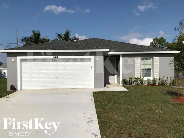 561 SE Brookside Ter, Port Saint Lucie, FL 34983
