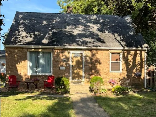 44 Worack Pl, Waukegan, IL 60085