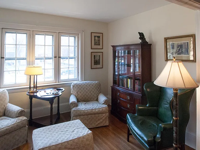 2449 Overlook Rd #2 — Photo 4