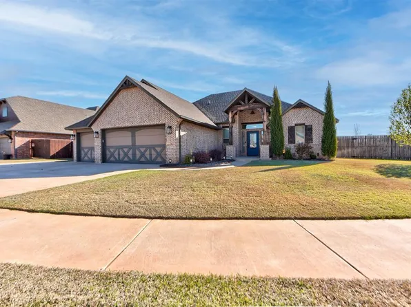 4612 Hambletonian Ln, Mustang, OK 73064