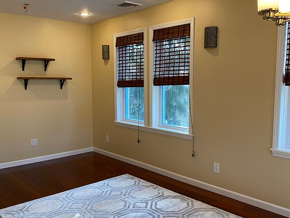 5th image of 23 Bellew Ave #2D